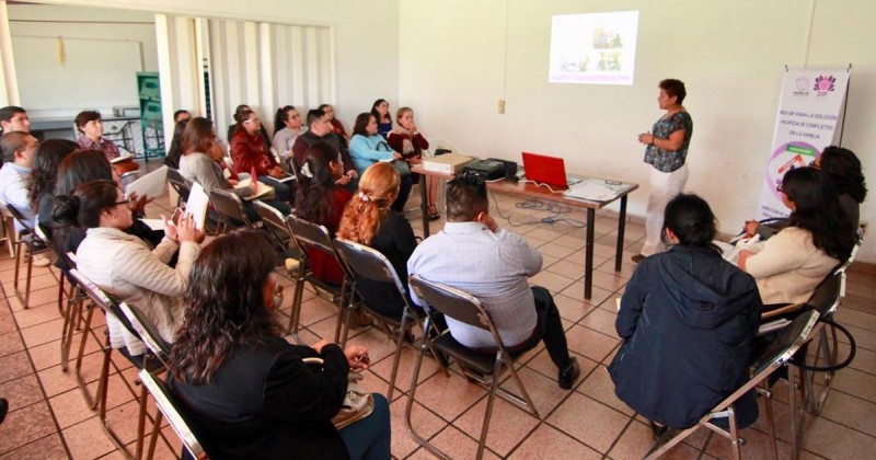 Promueve DIF Morelos capacitación a municipios en materia de solución pacífica de conflictos en la familia