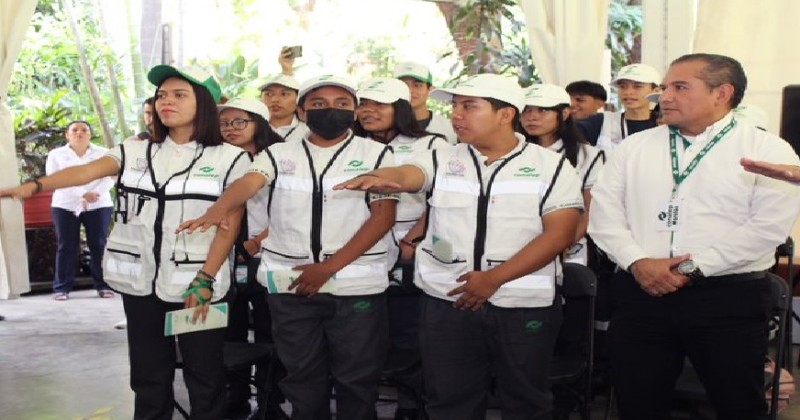 Toman protesta Guardias Verdes del Conalep Morelos