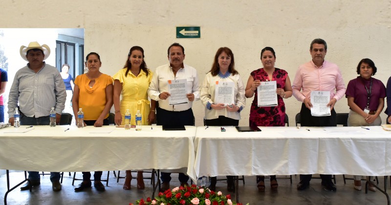 Formaliza Gobierno de Morelos entrega de inmueble en Axochiapan