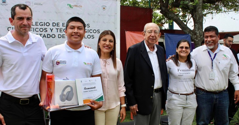 Reconoce secretario de Educación a estudiantes destacados del CECyTE Morelos