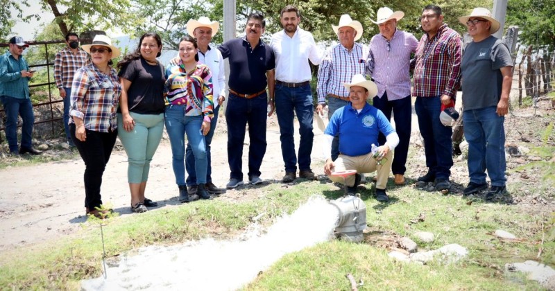 Entrega Gobierno de Cuauhtémoc Blanco rehabilitación del pozo y equipo electromecánico en la Unidad de Riego Los Limones en Mazatepec
