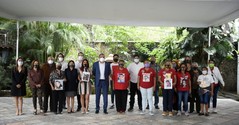 Refrenda Cuauhtémoc Blanco a colectivos de víctimas respaldo y apoyo de su gobierno