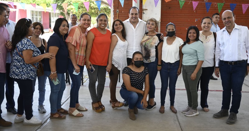 Brinda Cuauhtémoc Blanco respuesta inmediata a peticiones de docentes y estudiantes de Cuautla