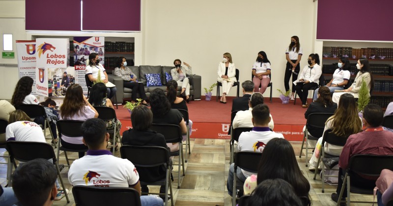 Realiza Upemor conversatorio en conmemoración del Día Internacional de la Mujer