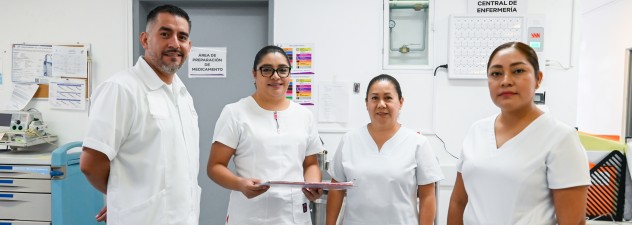 Reconocen autoridades sanitarias a enfermeras y enfermeros por su trabajo y vocación de servicio