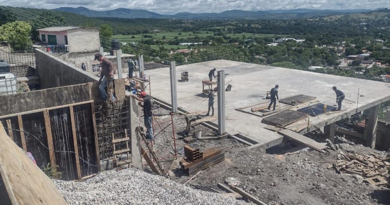 Avanza construcción del Parque Urbano “El Cerrito” en el municipio de Tetecala