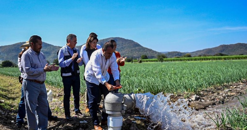 Cumple Cuauhtémoc Blanco con la rehabilitación de infraestructura hidroagrícola en Tepalcingo
