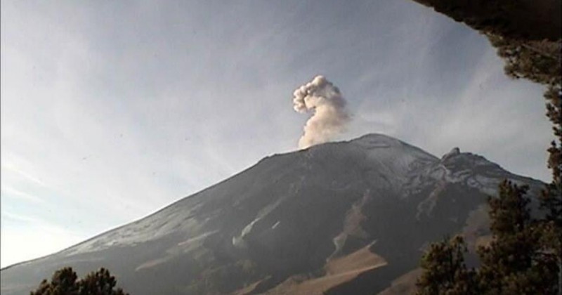 Mantiene CEPCM comunicación con sistemas municipales sobre actividad del Volcán Popocatépetl