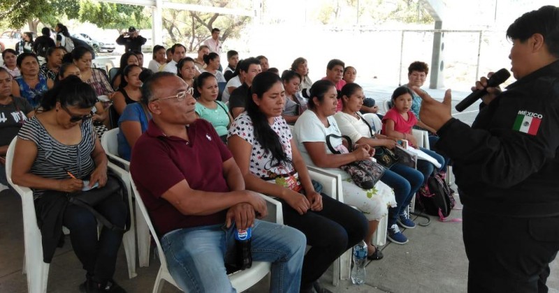 Concluye CECyTE Morelos taller para padres de familia