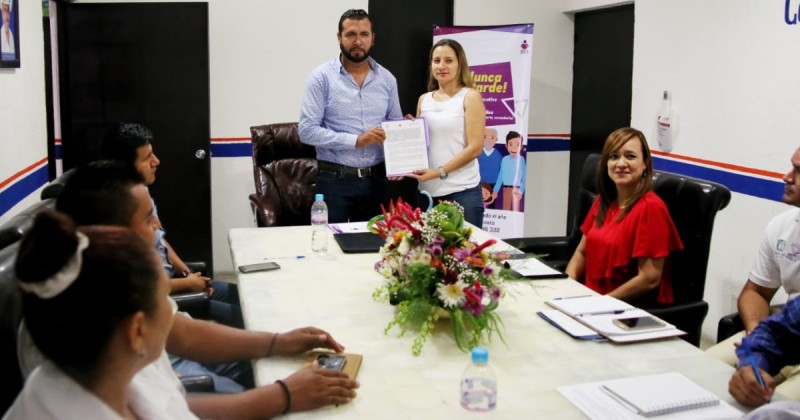 Signan convenio de colaboración INEEA y Coatlán del Río