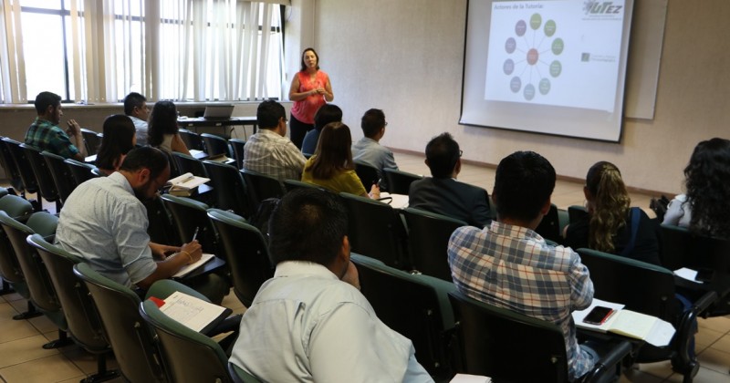 Brinda UTEZ curso de inducción a docentes de nuevo ingreso 