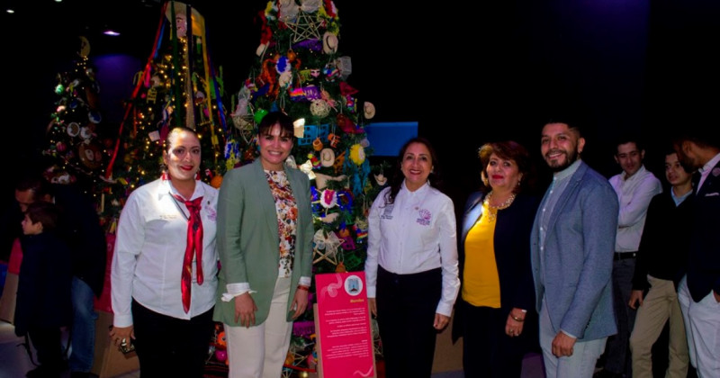 Participa Morelos en exhibición “Lazos de navidad” instalada en el Papalote Museo del Niño en la Ciudad de México