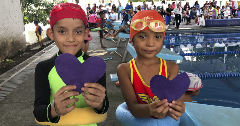 Clausura DIF Morelos cursos de natación para toda la familia  