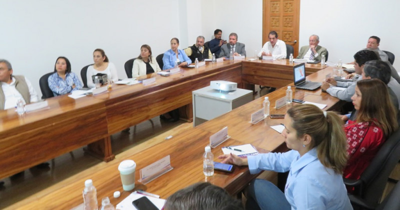 Se reúne sistema educativo estatal con autoridades de salud de Morelos