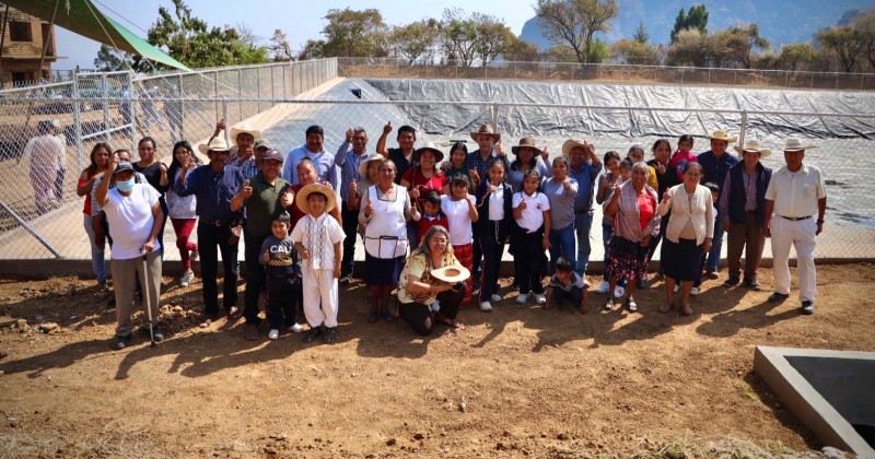 Beneficiará Ceagua a 60 familias de Tlayacapan con la rehabilitación de la olla de captación pluvial