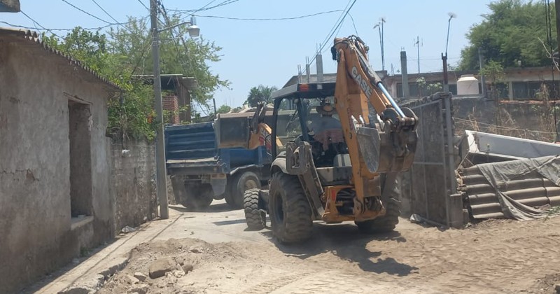 Inicia segunda etapa de pavimentación en calle Cuauhtémoc en Coatetelco