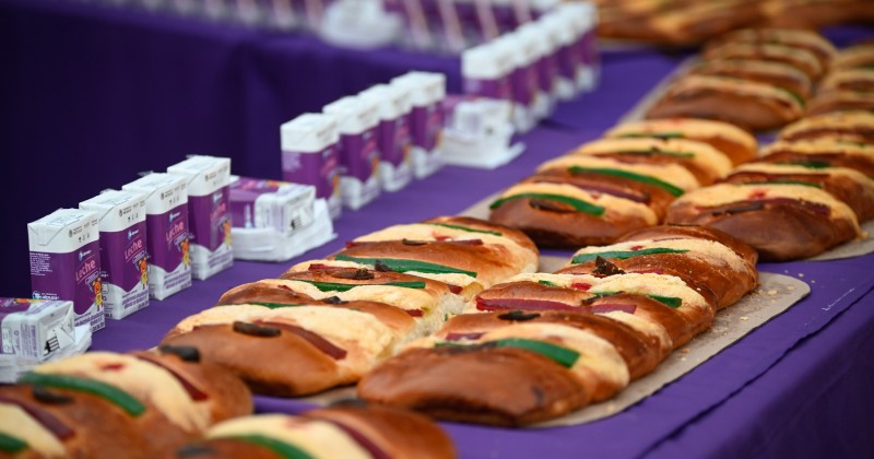 Disfrutan más de tres mil morelenses de la tradicional Rosca de Reyes Magos