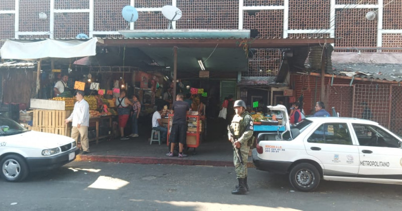 Prevalece la seguridad en el mercado Adolfo López Mateos durante la contingencia por COVID-19