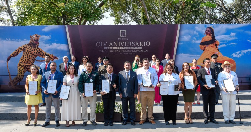 Realiza Ejecutivo Estatal Ceremonia Cívica en Conmemoración al CLV Aniversario de la Creación del Estado de Morelos