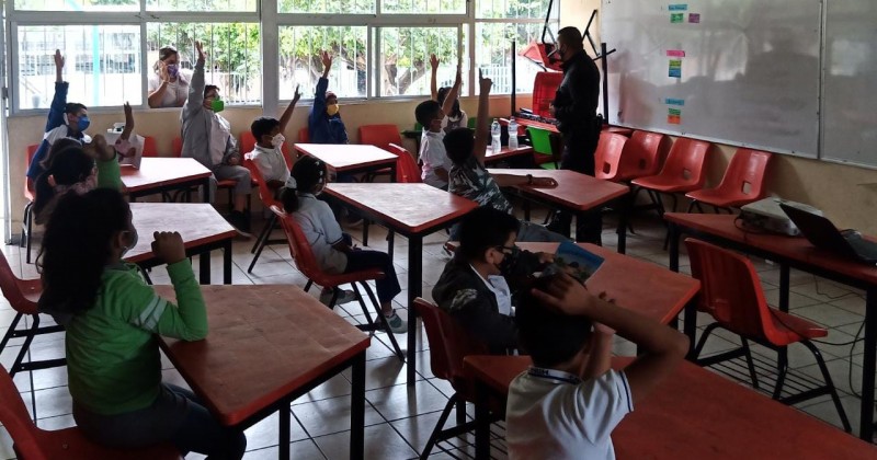 Imparte CES Morelos pláticas de cultura vial a niñas y niños de educación básica