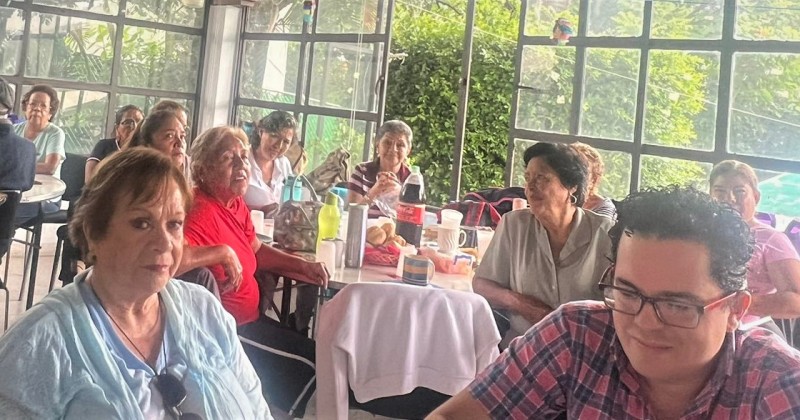 Celebran a adultos mayores en Casa de Día “El Tabachín&quot; del Instituto de Crédito