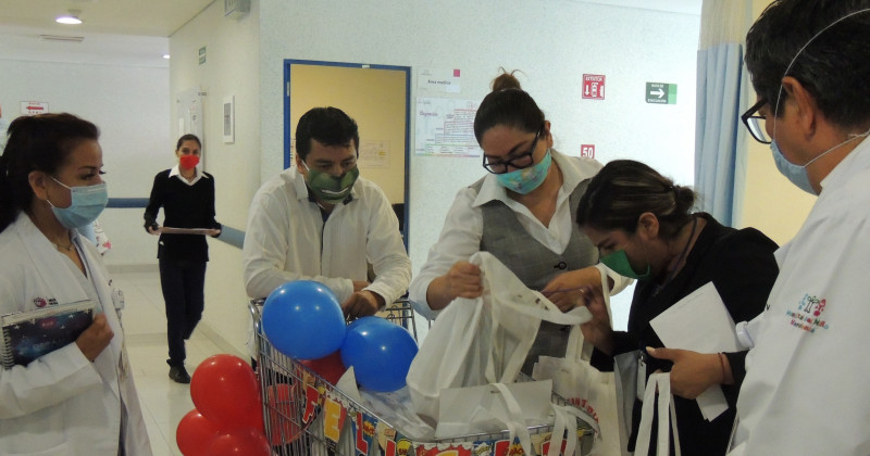 A pesar de la emergencia sanitaria Hospital del Niño Morelense regala sonrisas a los infantes