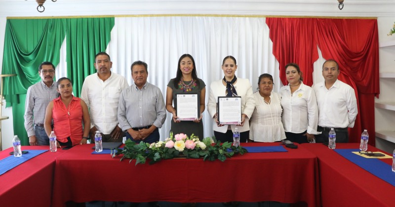 Firman Cobaem y Ayuntamiento de Atlatlahucan convenio en beneficio de la educación media superior