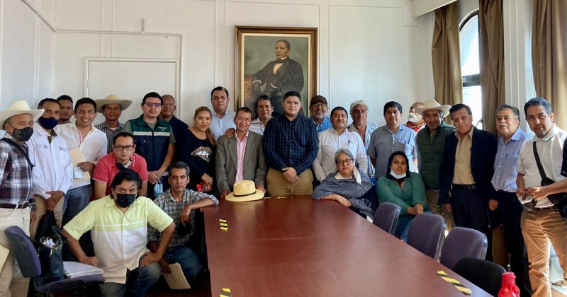 Atienden Estado y Federación a pobladores de Tepoztlán