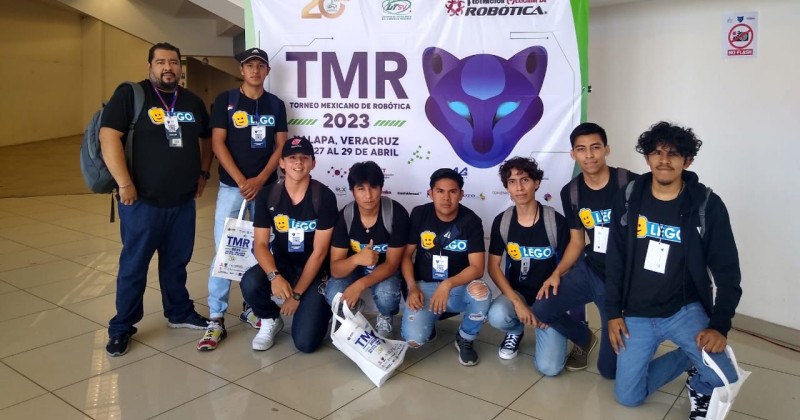 Logra UTEZ primer y segundo lugar en torneo nacional de robótica en Veracruz