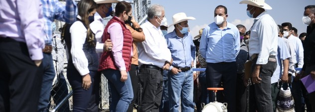 Entrega Cuauhtémoc Blanco obras para abastecer de agua al sector agrícola en Axochiapan y Jantetelco