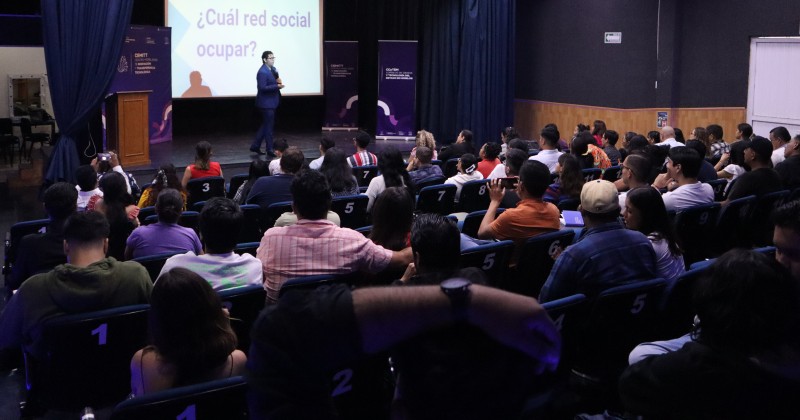 Adquieren emprendedores de Morelos habilidades clave en el taller &quot;Cómo vender más por redes sociales&quot;