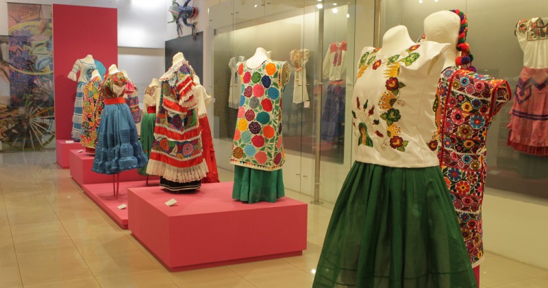 Anuncian últimos días de la exposición textil Rosas y Revelaciones en el MMAPO