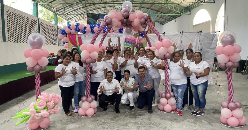 Mujeres y Hombres de 10 agradecen llegada del programa a Tepalcingo