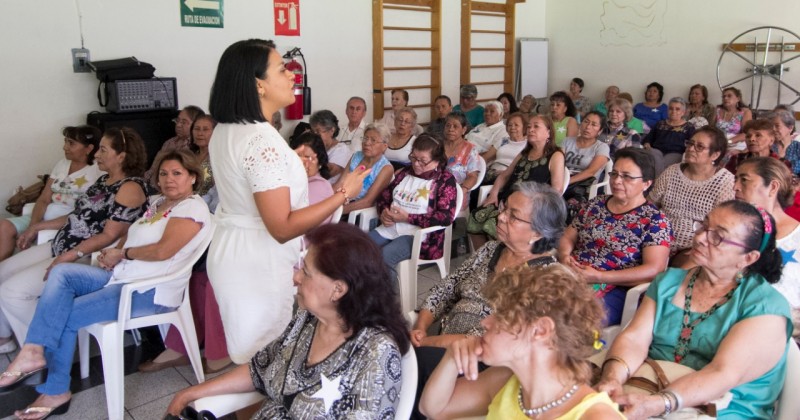 Imparte DIF Morelos curso sobre empoderamiento a mujeres
