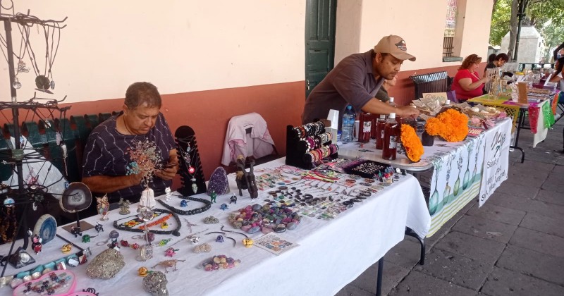 Apoyan más de mil personas el Mercadito Verde Morelos en Cuautla