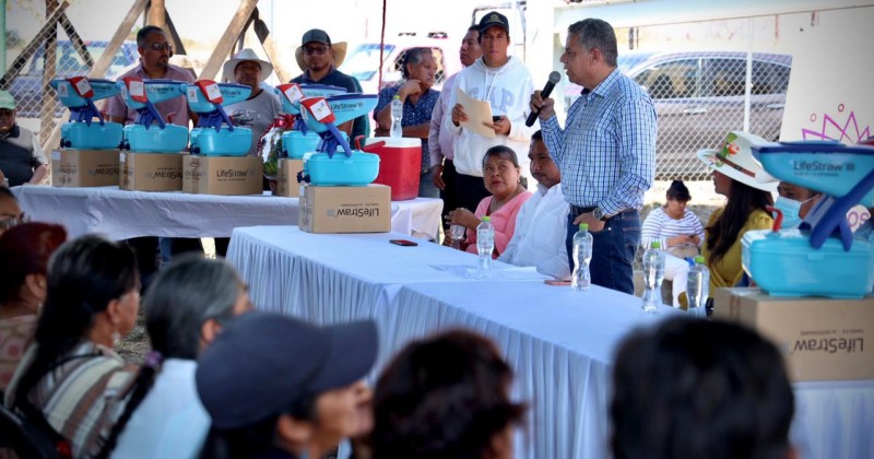 Entrega Ceagua purificadores de ultrafiltración a habitantes del municipio de Atlatlahucan