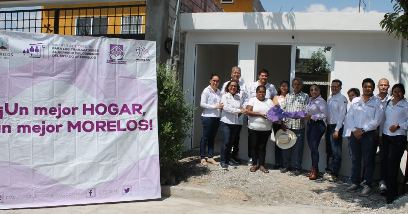 Entrega Instituto de Crédito seis viviendas en Yautepec y Tepoztlán