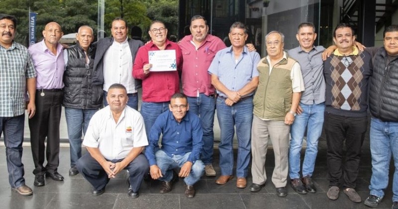 Sostiene Víctor Mercado reunión con transportistas para abordar temas de seguridad
