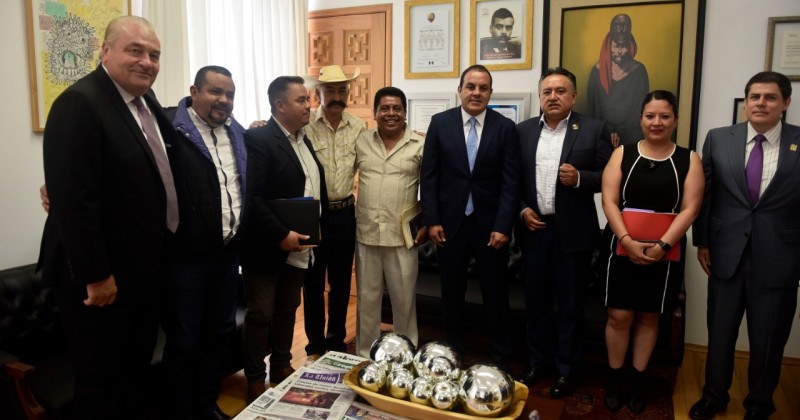 Se reúne Cuauhtémoc Blanco con Martín Esparza, líder del SME