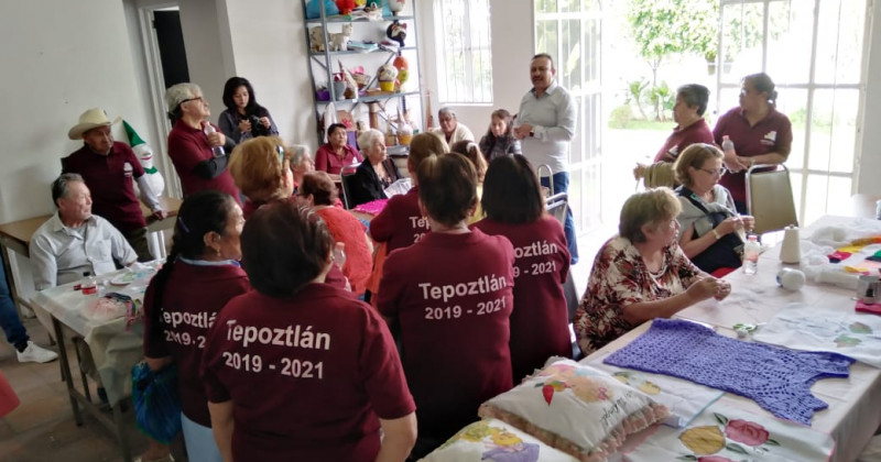Atiende DIF Morelos a adultos mayores de Tepoztlán