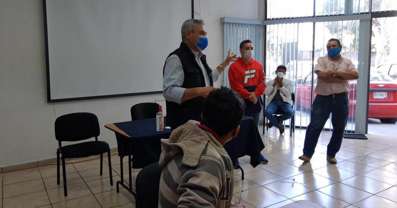 Continua SNE Morelos colocando trabajadores agrícolas en el extranjero 