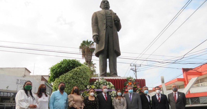 Conmemora Sistema Educativo Estatal Natalicio de Benito Juárez