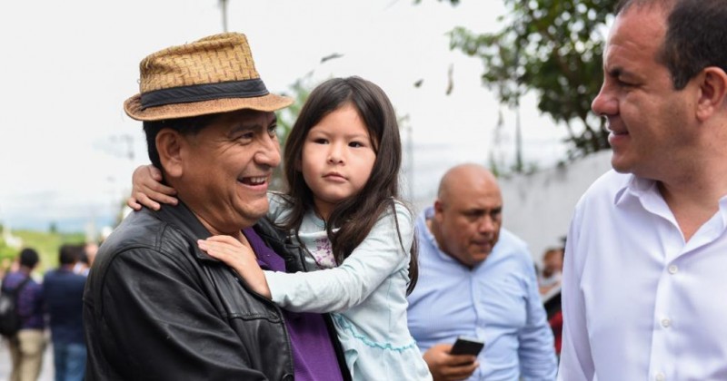 Se compromete Cuauhtémoc Blanco con ciudadanos de Jiutepec para mejorar áreas deportivas