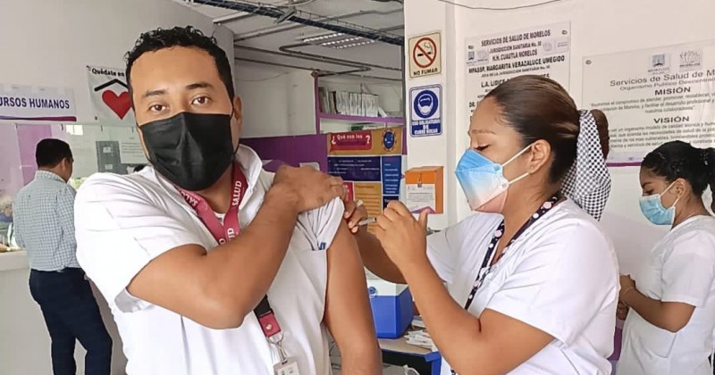 Inicia vacunación contra influenza en unidades de salud 