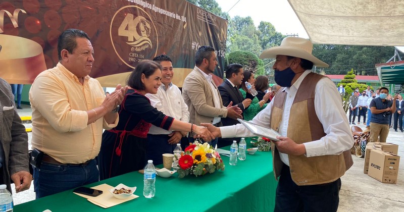 Refrenda Gobierno de Cuauhtémoc Blanco compromiso con jóvenes morelenses
