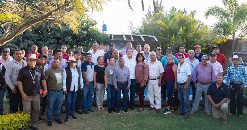 Sostiene Víctor Mercado acercamiento con transportistas de la región oriente y los Altos de Morelos
