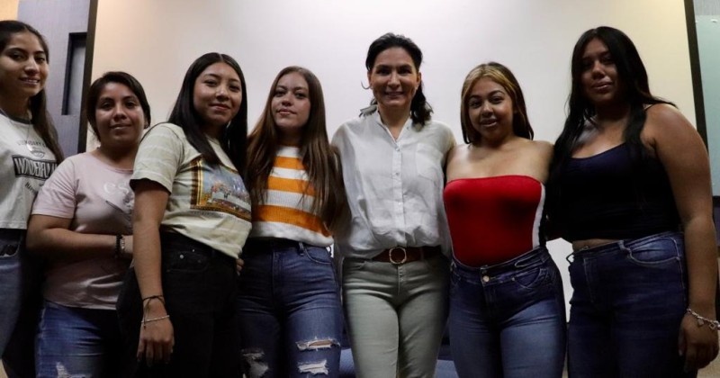 Impulsa Cecilia Rodríguez el desarrollo profesional de alumnas de la UTEZ