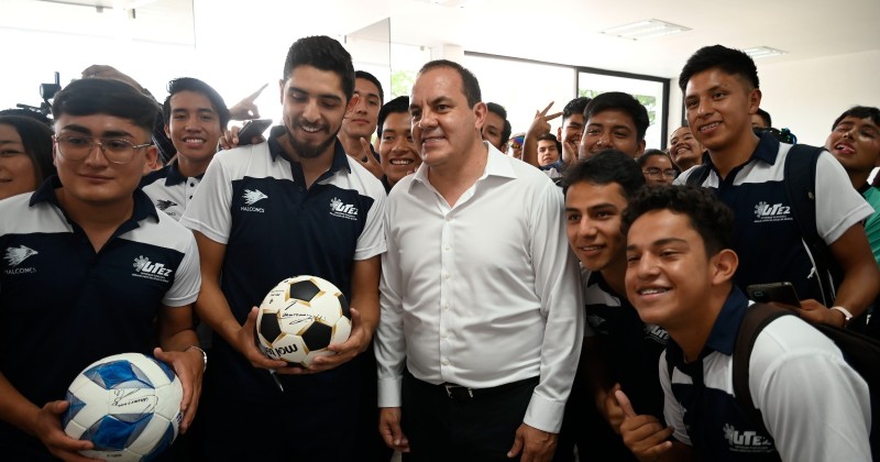 Reconocen estudiantes el impulso que brinda Cuauhtémoc Blanco a la UTEZ con el fortalecimiento de espacios deportivos