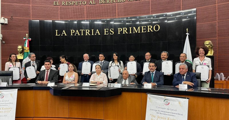 Asiste Cantú Cuevas a sesión solemne para la entrega del reconocimiento “Dr. Jesús Kumate Rodríguez” en el Senado de la República