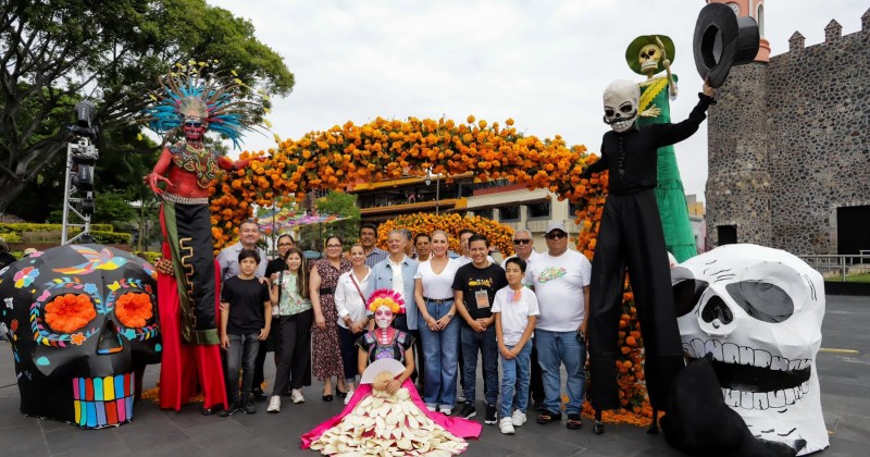Inauguran corredor Mictlán del Festival Miquixtli con expoventa de arte popular y cocina tradicional